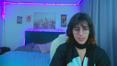 goth_minerva online show from August 4, 1:41 pm