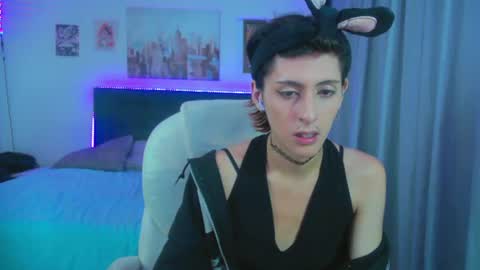 goth_minerva online show from August 4, 2:47 pm
