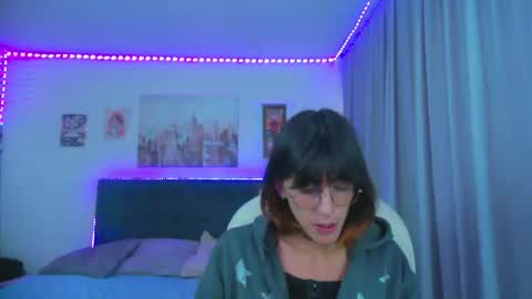 goth_minerva online show from August 6, 4:39 pm