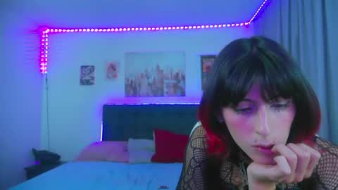 goth_minerva online show from August 14, 3:15 pm