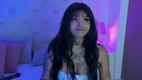 goth_tasha online show from August 4, 5:54 pm