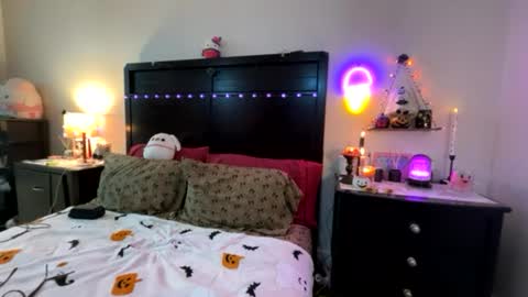 gothbaby305 online show from August 5, 3:04 am