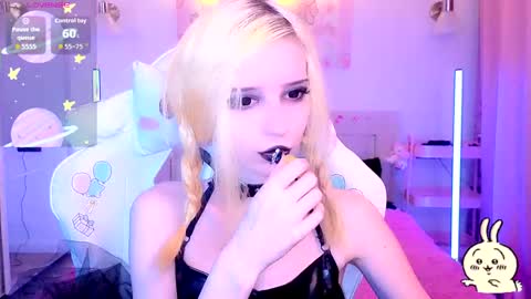 gothiclali online show from May 30, 12:35 am