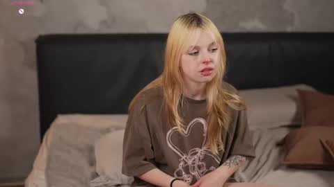Ashley online show from August 1, 5:08 pm