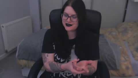 gothsuccubusbabe online show from August 16, 2:26 am