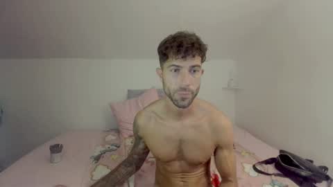 gottalovelatinas online show from July 30, 2:41 am