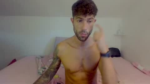 gottalovelatinas online show from August 1, 6:36 pm