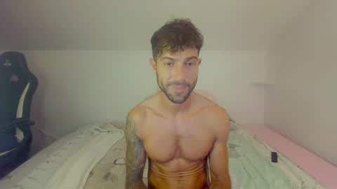 gottalovelatinas online show from August 6, 11:04 pm