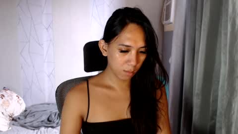 HoneyGrace online show from August 4, 8:11 am