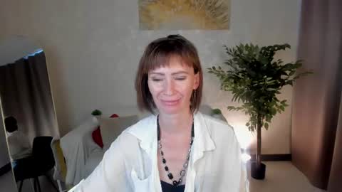 Grace online show from August 12, 9:33 am