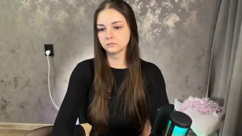 Grace Brown online show from August 12, 2:03 am