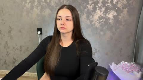 Grace Brown online show from August 15, 2:15 am