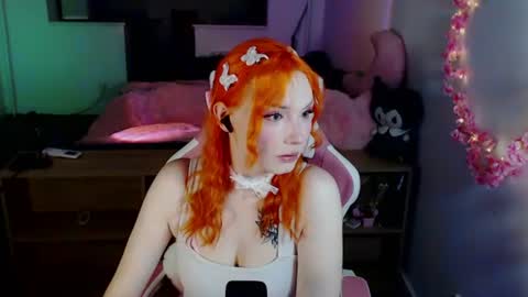 Grape Mimi  online show from August 1, 3:29 pm