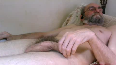 Mark online show from August 6, 9:47 pm