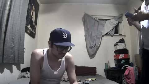 Get US to 1000 you wont be disapointed online show from August 8, 4:23 am