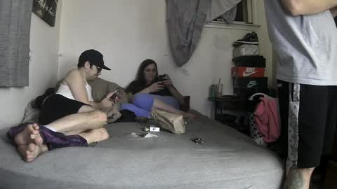 Get US to 1000 you wont be disapointed online show from August 8, 5:29 am
