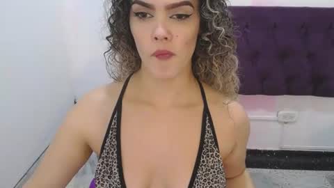 greatass_latina online show from August 12, 2:30 pm