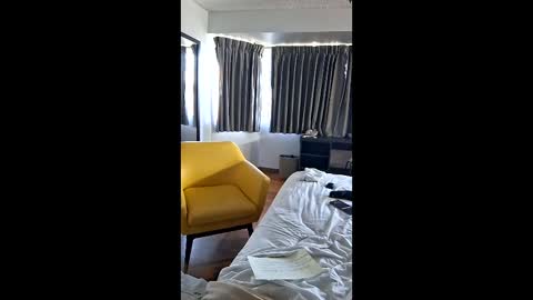 greatfullone online show from April 6, 9:52 pm