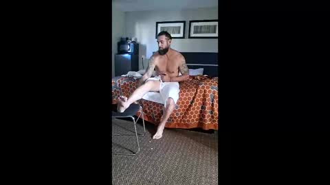 greatfullone online show from April 27, 12:34 pm