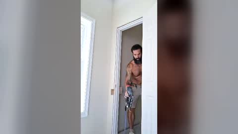 greatfullone online show from August 12, 5:04 pm