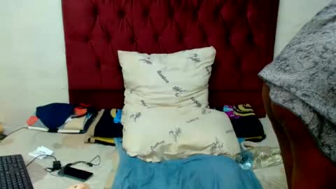 greatnipplesxxx86223 online show from July 12, 9:43 pm