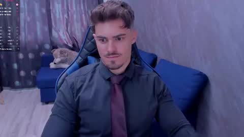 greekgod199 online show from August 10, 12:39 pm
