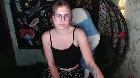 Lina online show from July 27, 2:55 pm