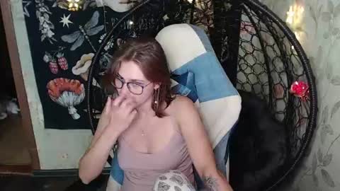Lina online show from August 2, 10:55 am