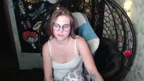 Lina online show from August 13, 4:54 pm