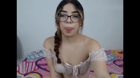 Green Love  online show from February 18, 2:41 am