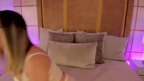 Greta Velvet  online show from August 9, 7:48 pm