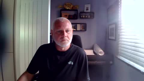 greyfox_6000 online show from August 10, 10:38 am