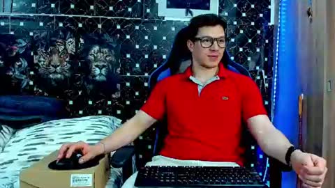griego01 online show from August 8, 4:01 am
