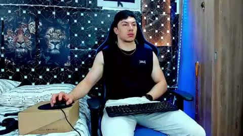 griego01 online show from August 12, 5:59 pm