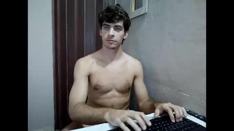 gringodelicius online show from June 7, 5:23 am