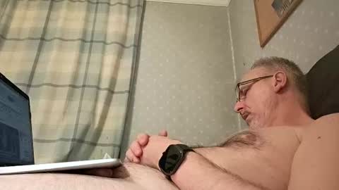 grossebite4444 online show from June 13, 11:56 pm