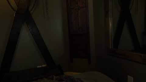 gtcupcake_ online show from August 5, 3:54 pm