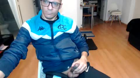 guachin_new online show from August 3, 3:57 am