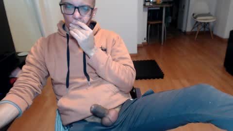 guachin_new online show from August 14, 6:28 am