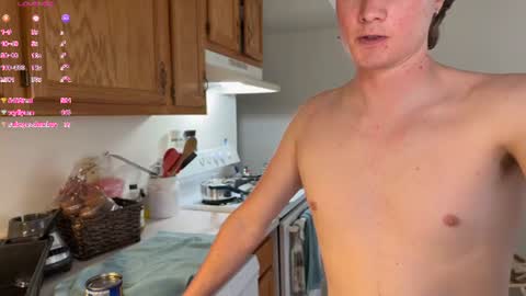 gucciboi4 online show from August 16, 4:00 pm