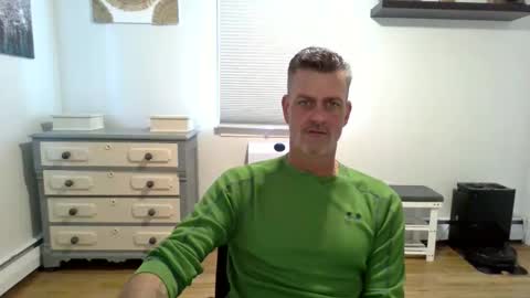 gudguy2025 online show from May 12, 4:18 pm