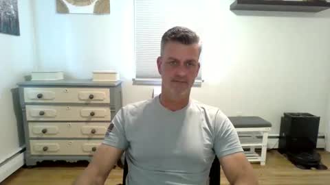 gudguy2025 online show from May 21, 5:14 pm