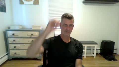 gudguy2025 online show from June 20, 4:40 pm