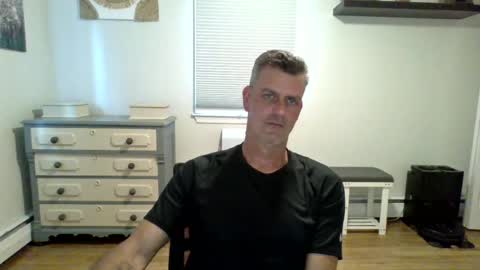 gudguy2025 online show from June 20, 10:43 pm