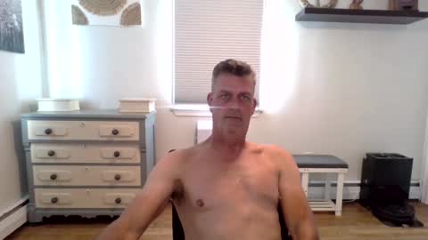 gudguy2025 online show from June 30, 1:34 pm