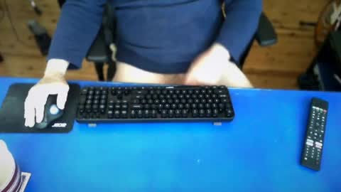 guesswhatigot2 online show from August 2, 5:25 am