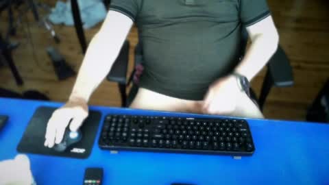 guesswhatigot2 online show from August 26, 6:31 am