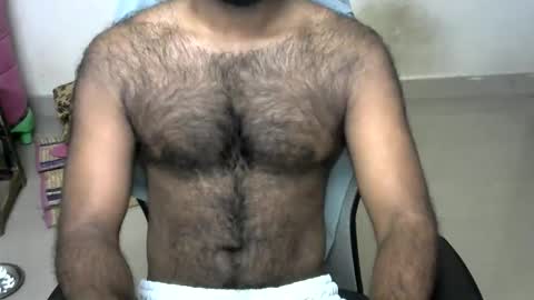 guru95497 online show from May 29, 11:29 pm