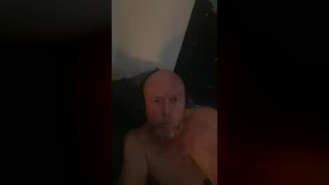 gustavjalmeus online show from August 17, 3:44 am