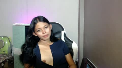 gwen_26 online show from August 16, 7:12 am